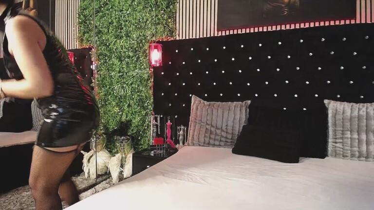 Inanna_Squirt_Goddesss's Streamate show and profile