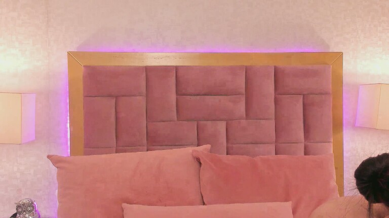 EmmaWeest's Streamate show and profile