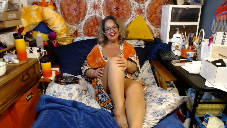 ClaudiaMidwestWife's Streamate show and profile