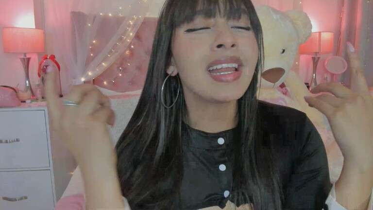 AlexandraWinterr's Streamate show and profile