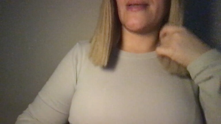 MistressLouUK's Streamate show and profile