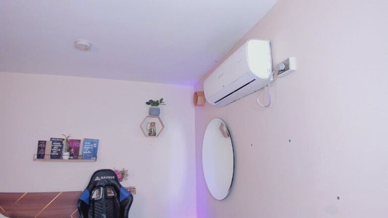 imlucyferreira's Streamate show and profile