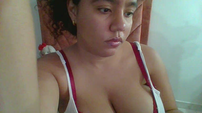 Lauradani's Streamate show and profile