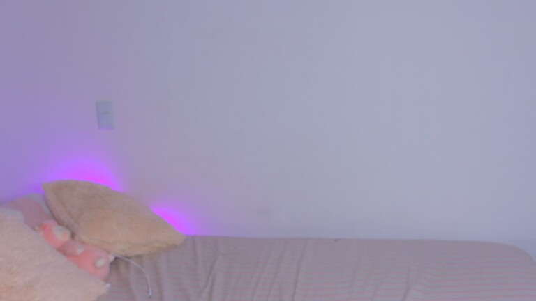 RosieFernandez's Streamate show and profile