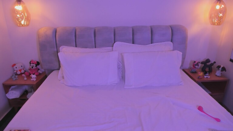 KathNoir's Streamate show and profile