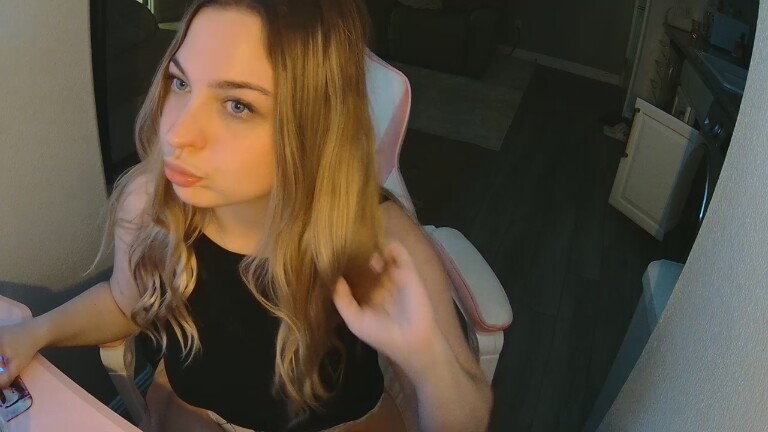 lilacjoon's Streamate show and profile