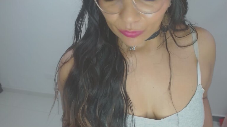 LunaDumont's Streamate show and profile