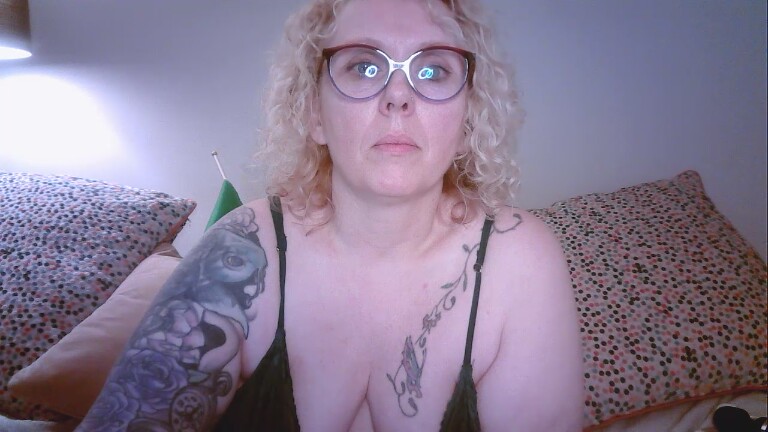 OrlaFox's Streamate show and profile