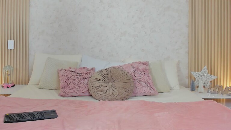 KasandraGarcia's Streamate show and profile