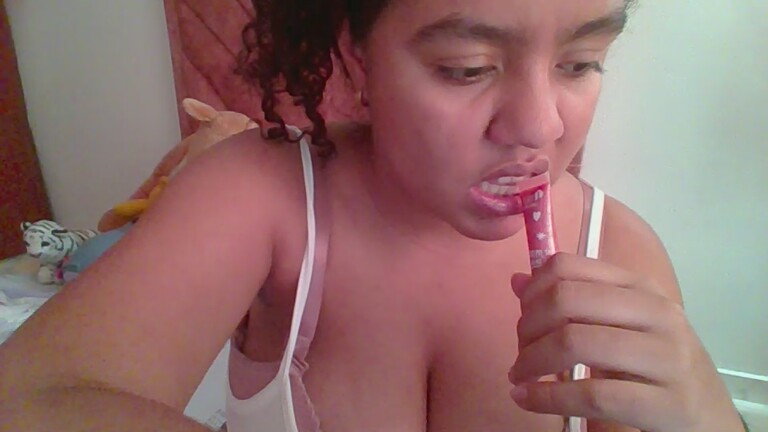 Lauradani's Streamate show and profile