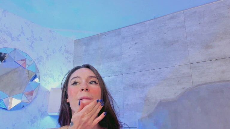 TaniaKatts's Streamate show and profile