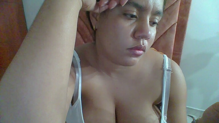 Lauradani's Streamate show and profile