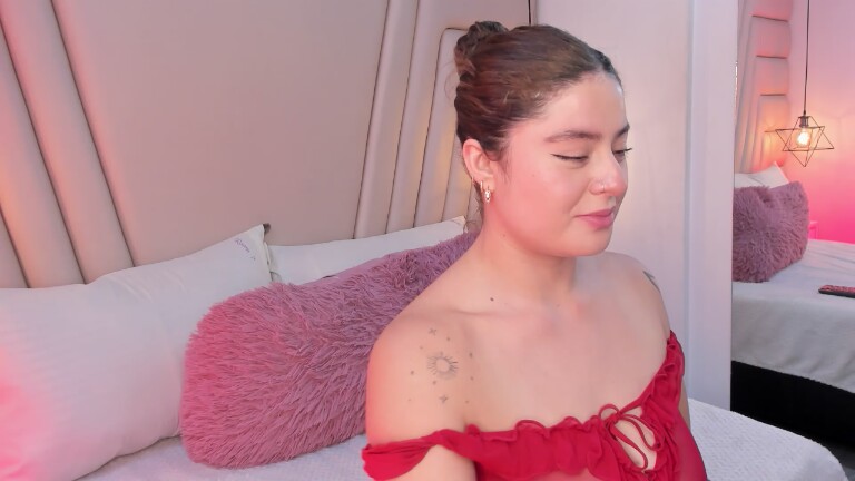 MonserrattMiller's Streamate show and profile