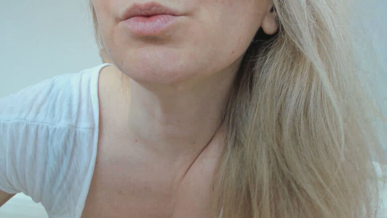 XxSweety_GirlxX's Streamate show and profile