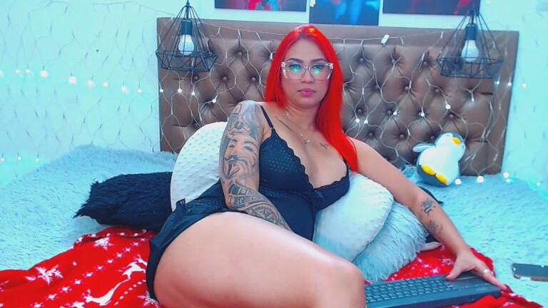 AngelicaRed021's Streamate show and profile